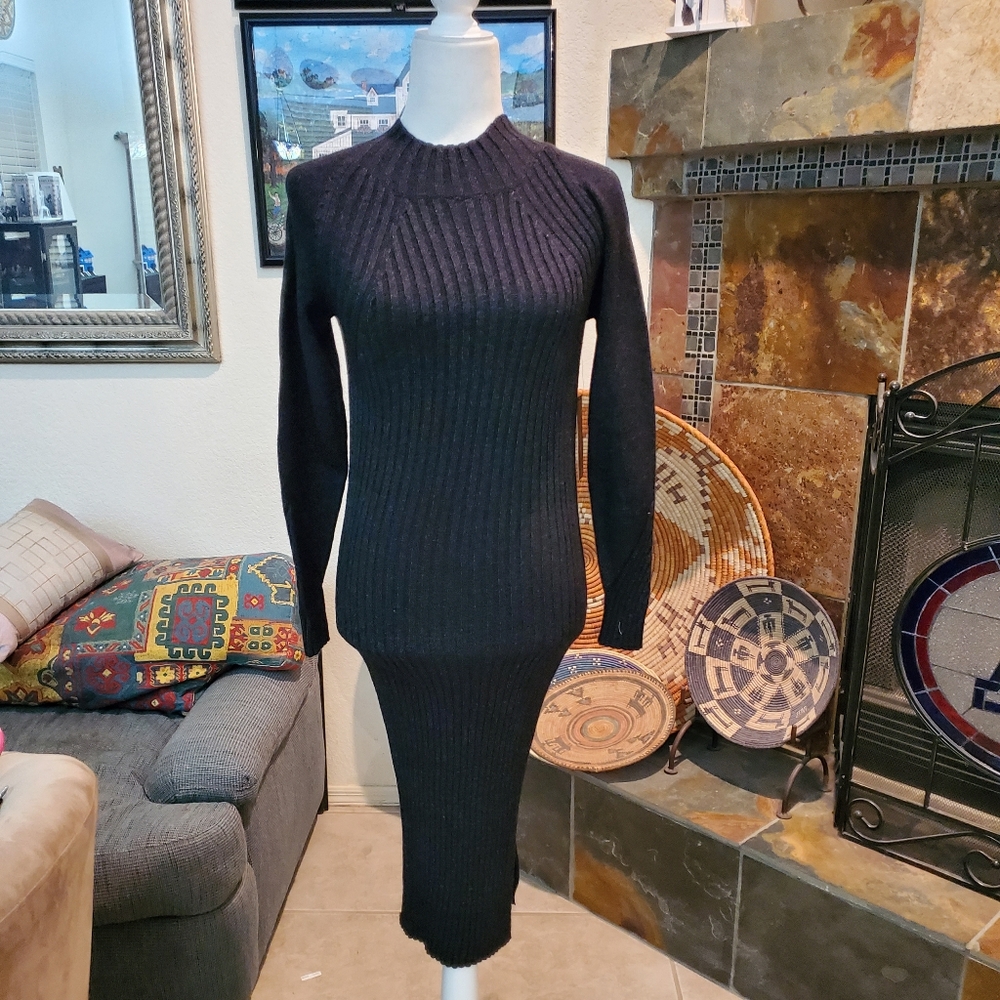 🤎💛🖤NWT FIRM Lulus sweater dress